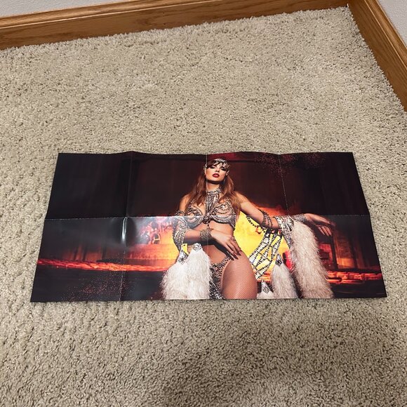 Taylor Swift The Life of a Showgirl Double-Sided folded Poster - Picture 2 of 2